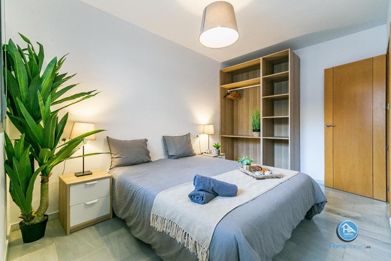 Apartment Boutique - Carlos Haya Area With Parking Malaga